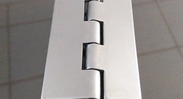 廣有五金告訴您不銹鋼合頁(yè)松動(dòng)的處理辦法