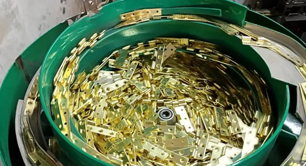 探秘合頁組裝自動化，小零件背后的大科技 |廣有五金&東莞合頁