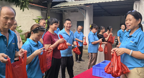 盛夏里的雙重甜蜜：藏在荔枝里的愛(ài)心與善意|廣有五金&東莞合頁(yè)